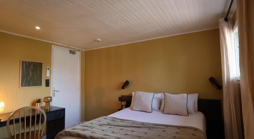 Image of Standard Room 7