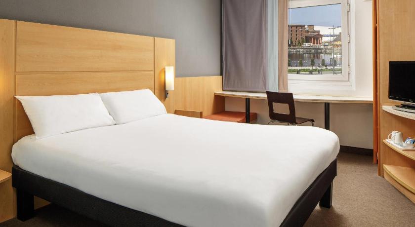 Kétszemélyes szoba 1 kétszemélyes ággyal (Double Room with 1 Double Bed) fotója 0