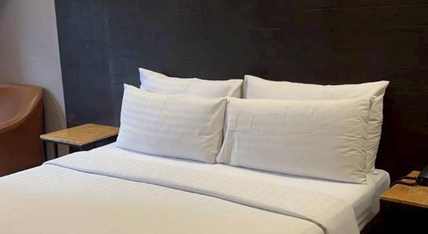 Image of Suite 10