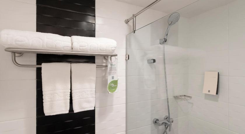 รูปของดีลักซ์ เตียงแฝด วิวมหาสมุทร (Deluxe Ocean View Twin) 8