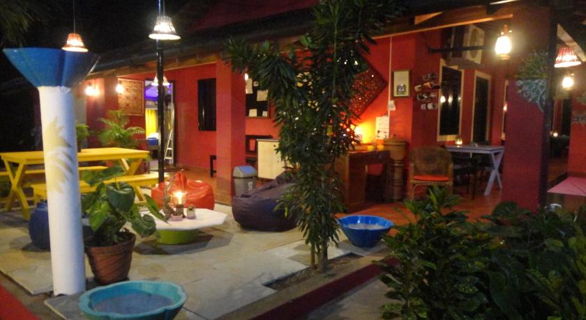 The Yuppi Hippi Female Hostel photo