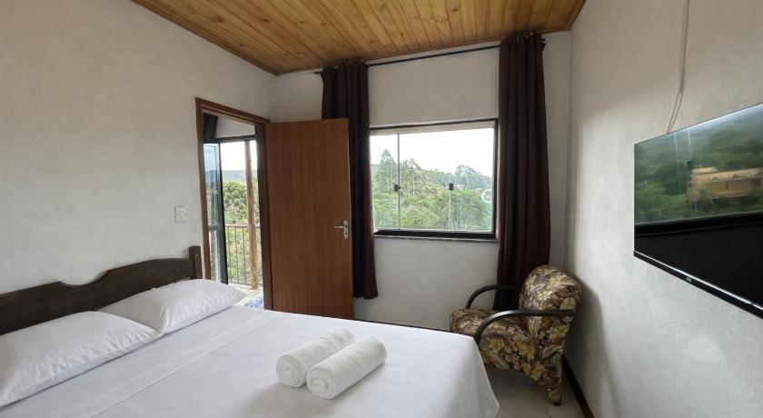 Casa com 2 suites e varanda em Lavras Novas