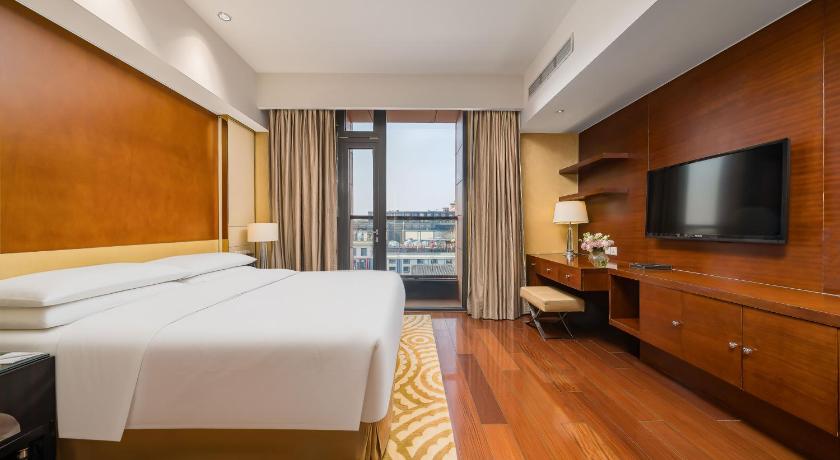 Image de premium 2 bedrm apartment, 2 bedroom larger apartment, bedroom 1: 1 king, bedroom 2: 1 king 0