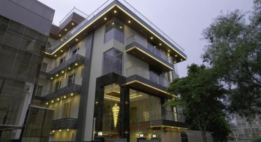 Hotel The Grand Oasis Greater Noida - image 2