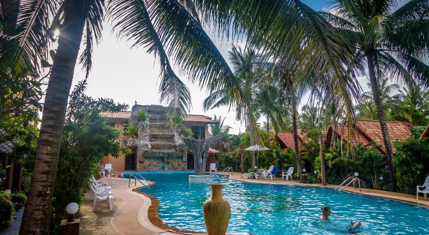 Laguna Beach Club - image 7