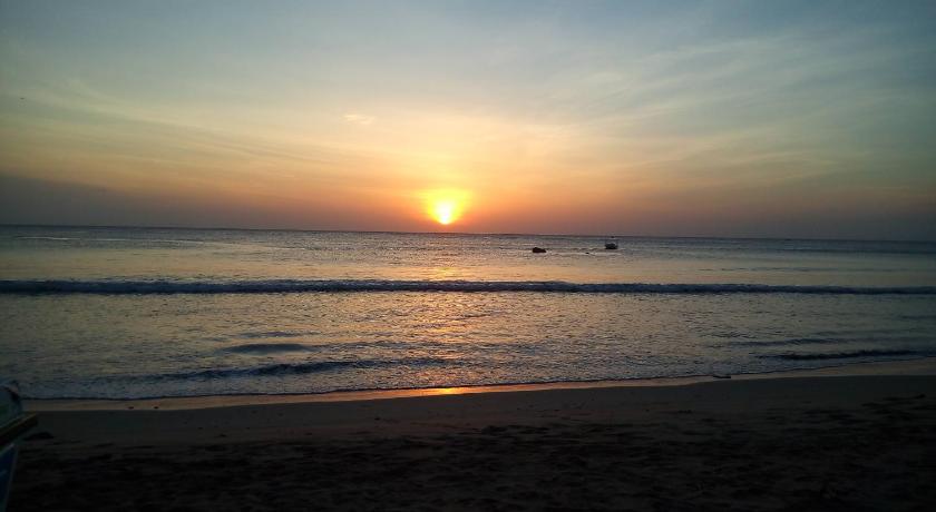 Nilaveli Beach Rooms - image 33
