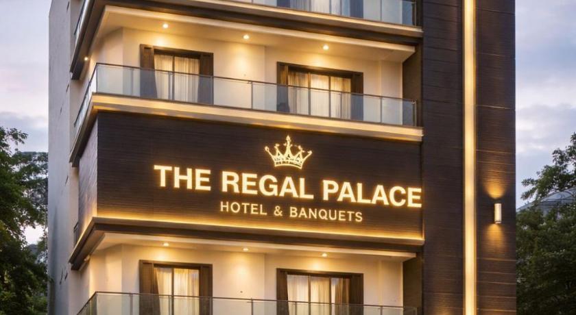 Regal Palace Hotel & Banquet - image 4