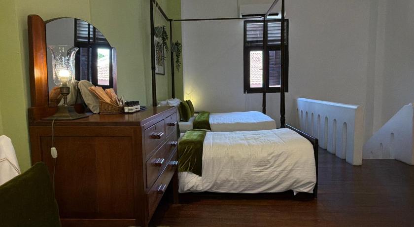 Image of Quadruple Room 4