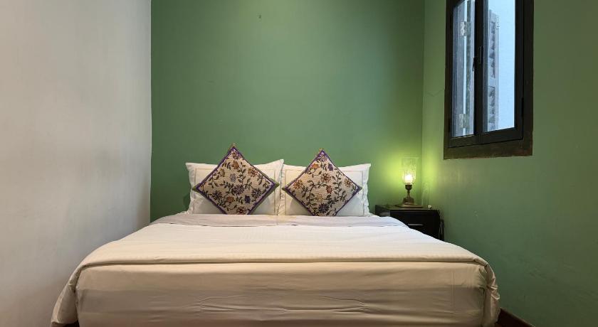 Image of Standard Double Room (no view) 4
