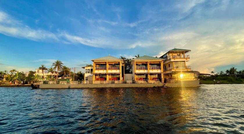 Mira's PMC Lakeshore Resort - image 12