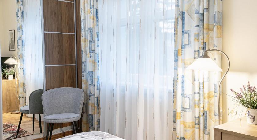 Image of Small Double Room 0