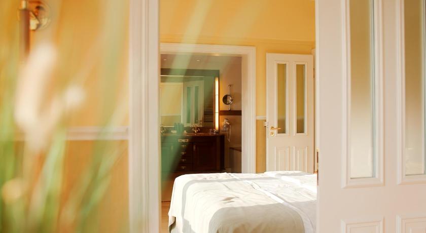 Image of Baltic Sea Suite with direct sea view 5
