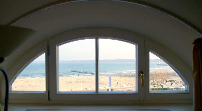Image of Double room with direct sea view – attic 4
