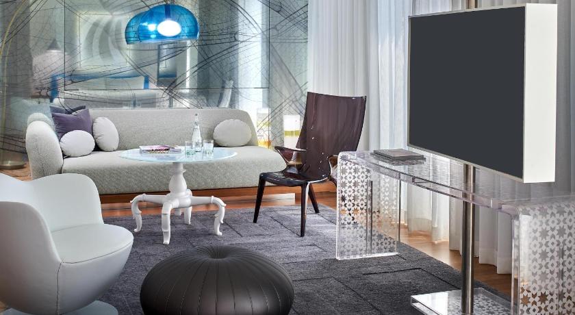 Image of King Studio Suite 1