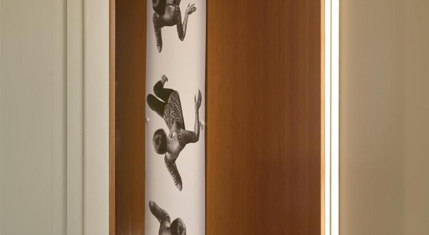 Image of King Studio Suite 9