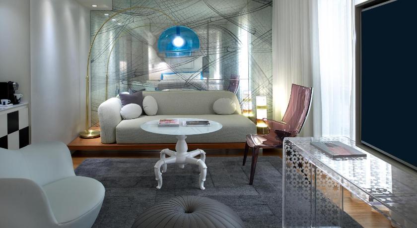 Image of King Studio Suite 0