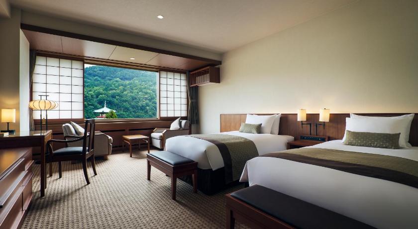 Forest Wing Garden Side Twin Room attēls 0