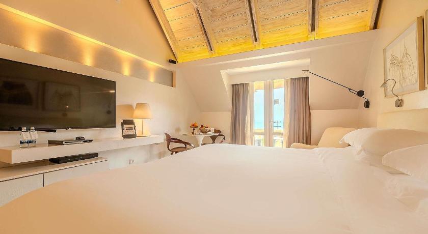 รูปของห้องดีลักซ์เตียงคิงไซส์ (Deluxe King Room) 5