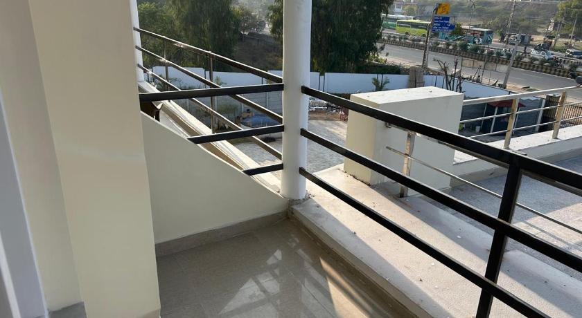 STARLIT Hotel Ajmer - image 8