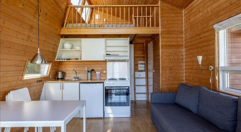 Image of Cottage (4 Adults + 2 Children) 1