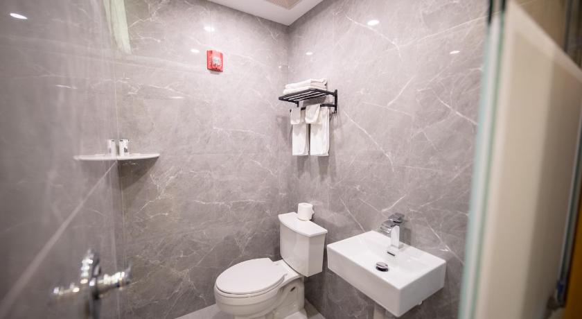 Image of Compact Room 2
