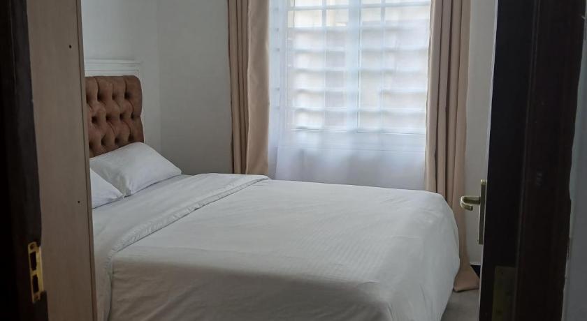 King sapphire one bedroom apartment