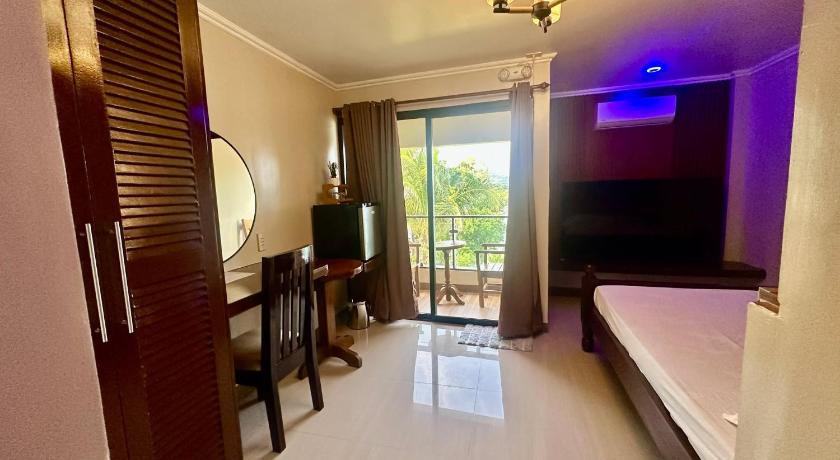 Image of Junior Suite with Balcony 0