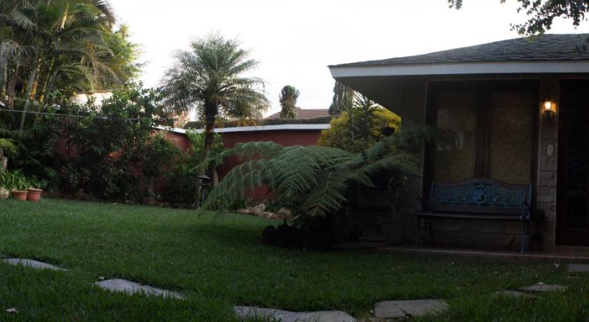 Mi casa, tu casa photo