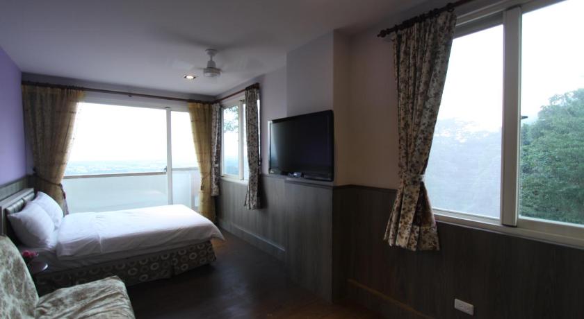 Image of Deluxe Double Room with Balcony and Sea View 0