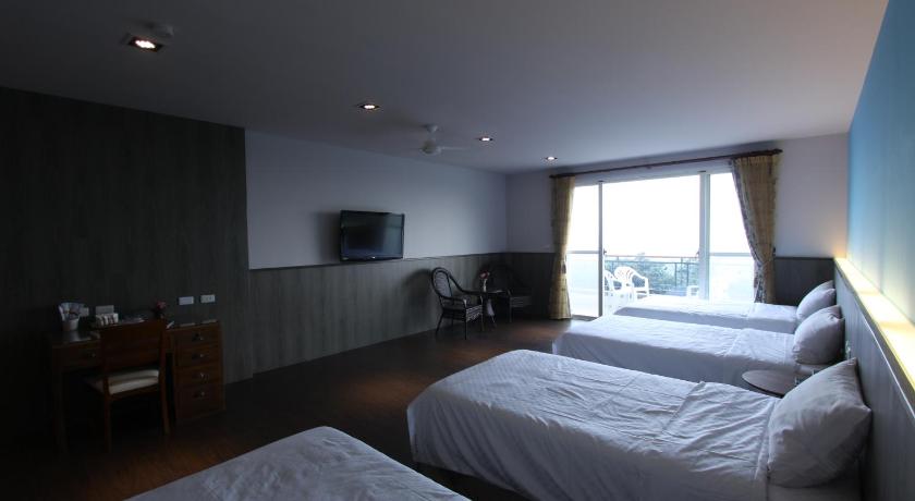Image of Quadruple Room with Balcony 1