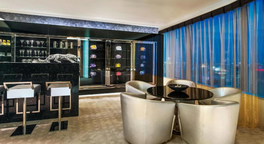Imatge de One-Bedroom Vice Preseidential Penthouse King Suite (One-Bedroom Vise Preseidential Penthouse King Suite) 7