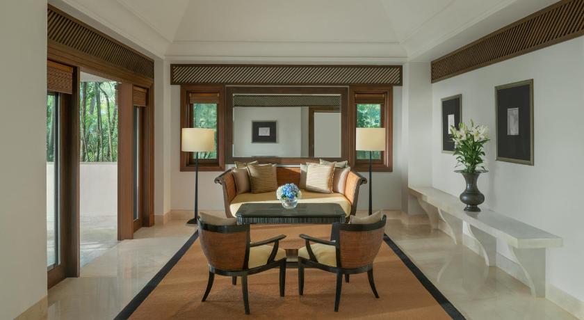 Image of Manor Pool Suite, 1 Bedroom Suite, 1 King, Private pool 12