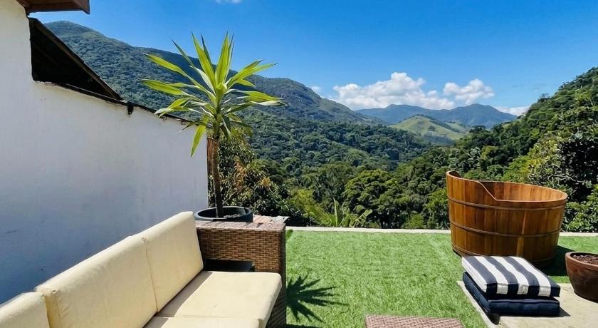 Casa Jacuzzi Vista Cachoeira e Serra