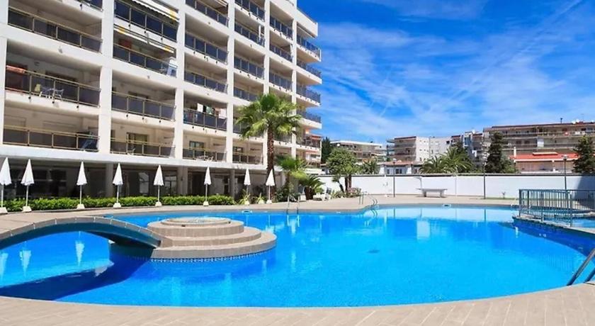 Atico Michelangelo II Penthouse Terrace & Grill
