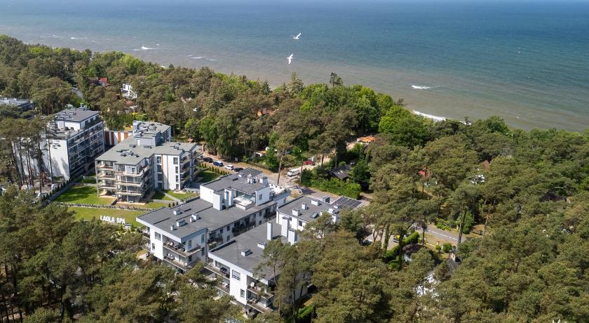 Grunwaldzka 12D24 - 50 m od plaży - boczny widok na morze - miejsce parkingowe