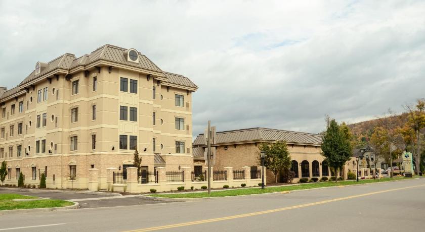 웰스보로 Penn Wells Lodge 2성급 숙소 스위트룸