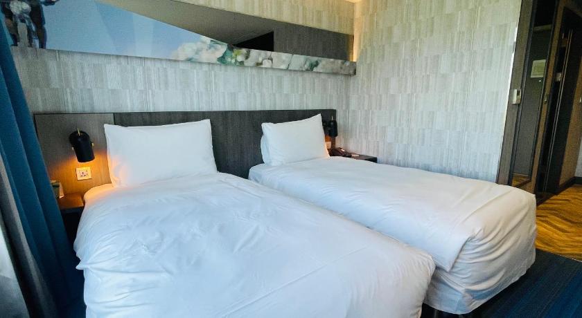 Image of Superior Twin Room 5