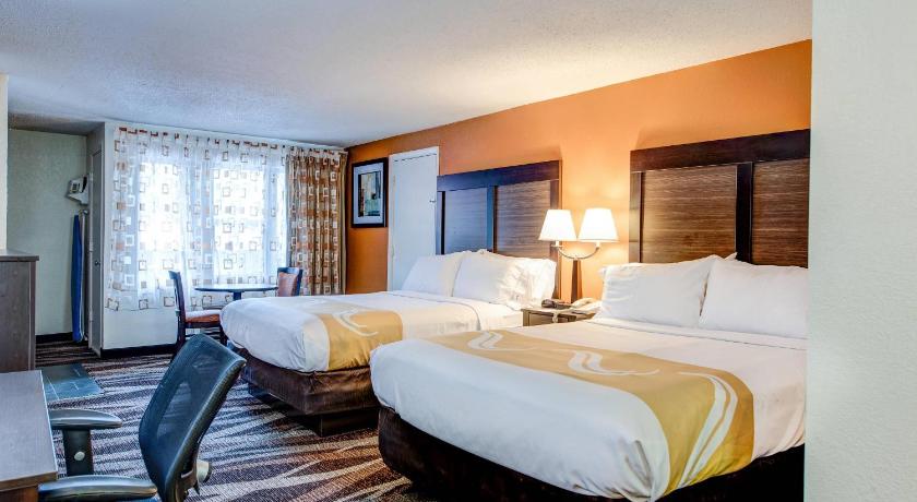Image de 2&nbsp;Lits Queen Size, Non-Fumeurs (2 Queen Beds, Nonsmoking) 0