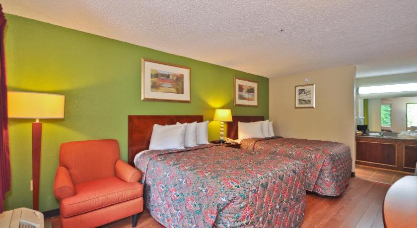 Country Hearth Inn & Suites Marietta