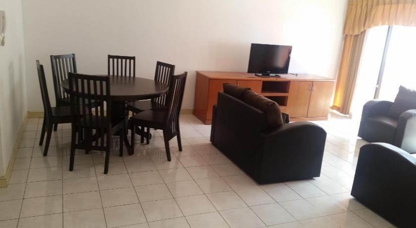T & H Vacation Condo @Marina Court photo