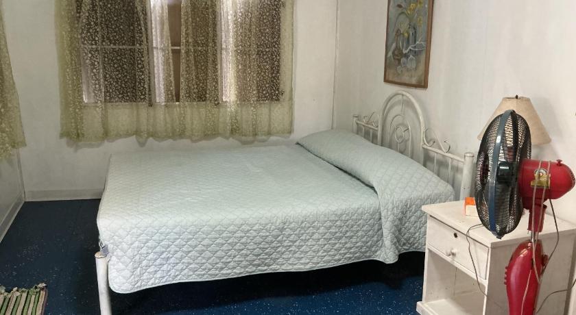Image of Deluxe Room 1