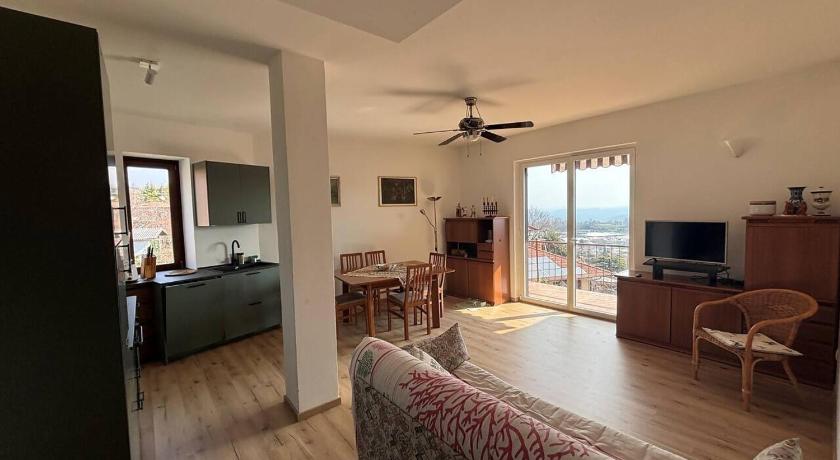 Lake breeze apartment - Alto Vergante