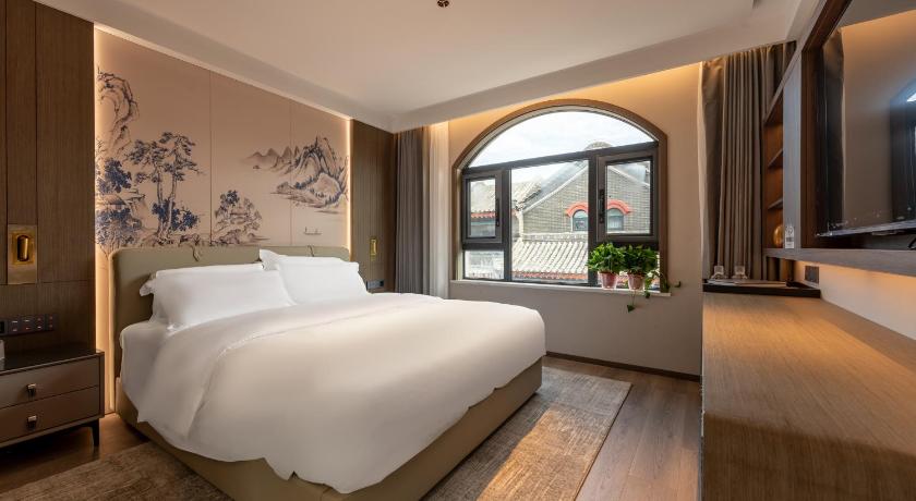 Luoyang 花筑洛阳花间墅Bloom庭院美学文化民宿 Guesthouse pool