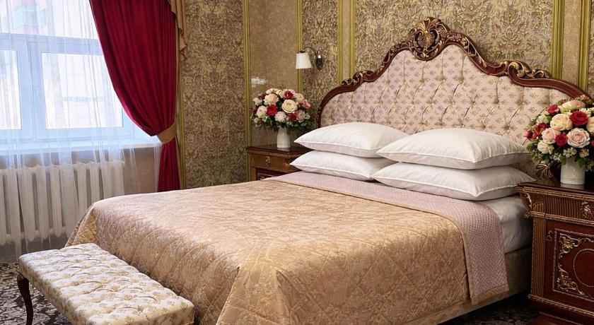 Lion Hotel