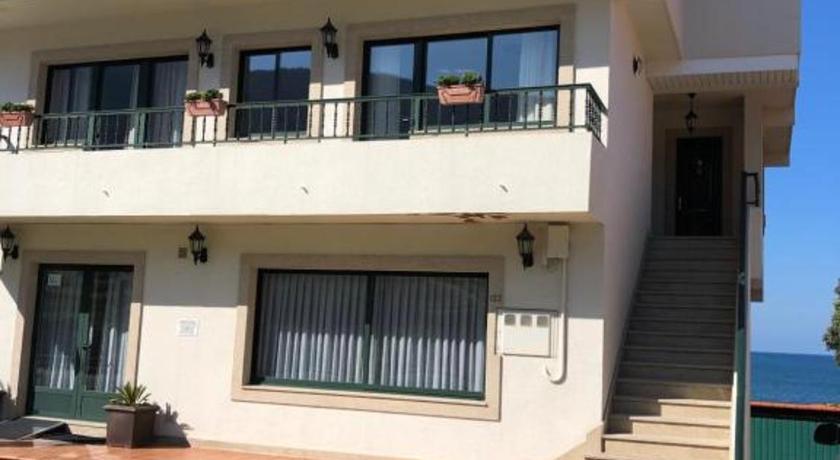 DUPLEX JUNTO AL MAR