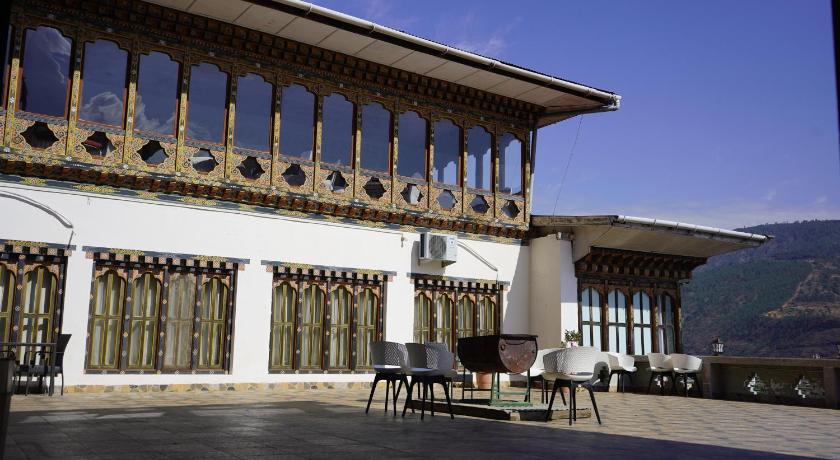 Kingaling Hotel - image 4
