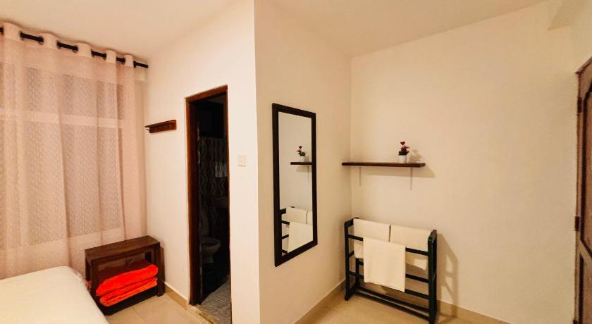Image of Family Room 6