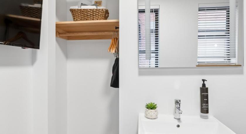 Zdjęcie: Pokój jednoosobowy - ze wspólną łazienką (Single Room - Shared Bathroom) 2