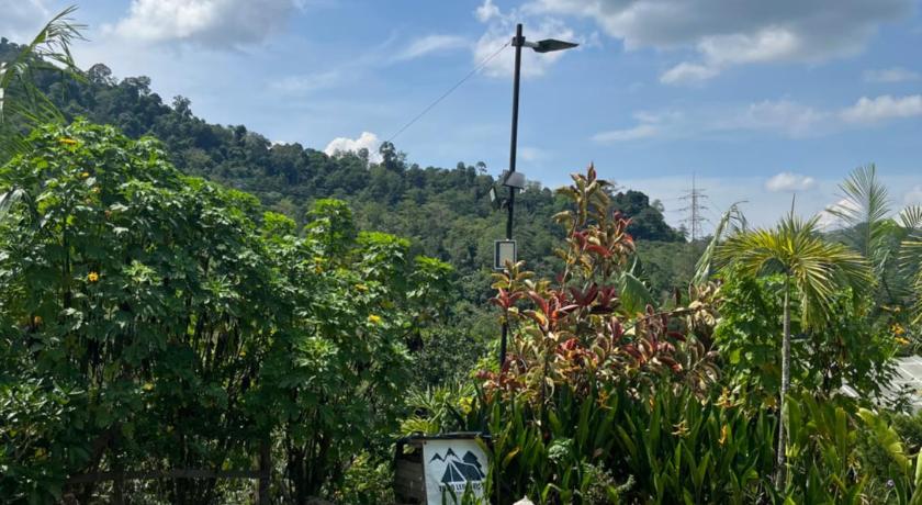 Tana Lenggeng Valley