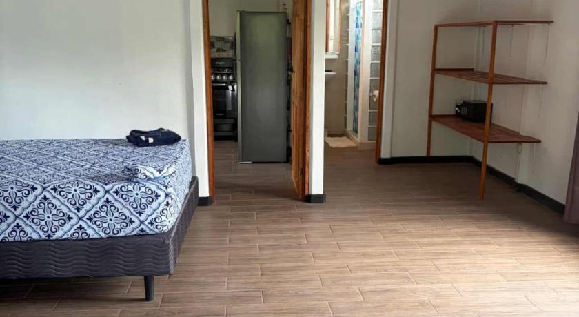 Image of Standard Twin Room 7